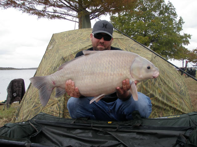 Kevin Olivier with a 35.0 lb smallmouth buffalo caught during Session 7 of the Wild Carp Club of Austin, TX