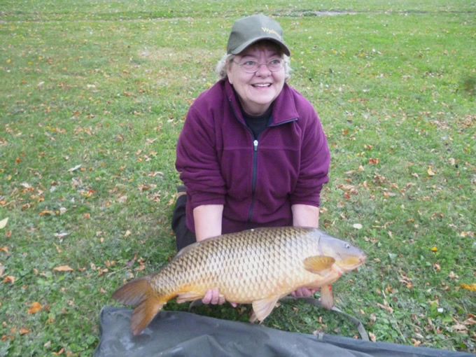 Linda Brin with a 19.9 lb common carp caught during Session 5 of the Wild Carp Club of Quebec