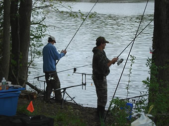 Anglers will compete side by side in a non-traditional “Pay Laker” style