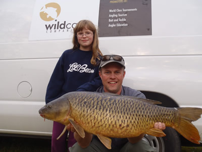 Sean Sauda poses with his daughter, Riley, and his prize winning 17 lb, 15 oz Common